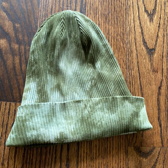 Tie dye green hat 2/$10